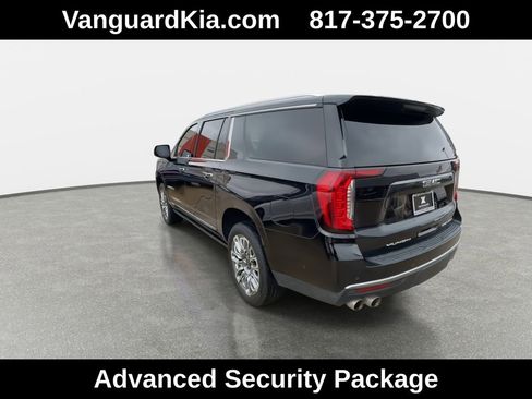 Used 2024 GMC Yukon XL Denali Ultimate AWD/4WD image 7