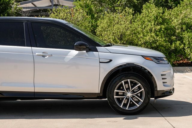 Used 2026 Land Rover Discovery Sport Landmark AWD/4WD image 10