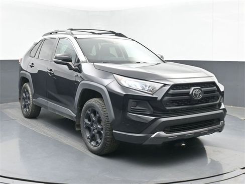 Used 2020 Toyota RAV4 TRD Off-Road image 2
