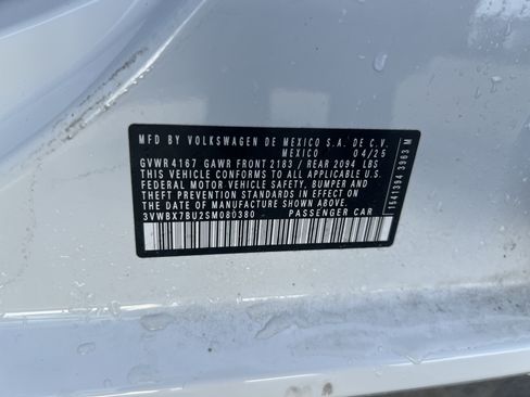 Certified 2025 Volkswagen Jetta Sport FWD image 29