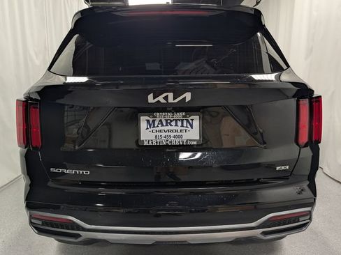 Used 2023 Kia Sorento SX AWD/4WD image 4