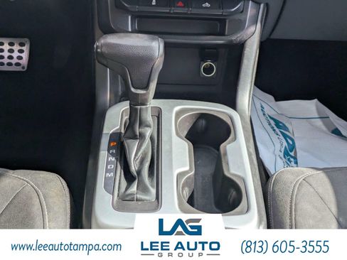 Used 2016 Chevrolet Colorado LT w/ LT Convenience Package RWD image 18