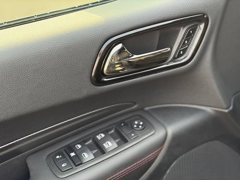 Used 2023 Dodge Durango GT AWD/4WD image 19