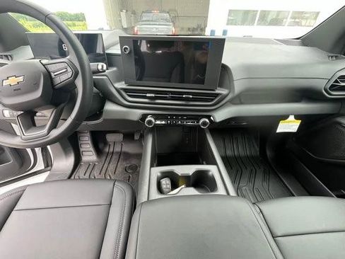 New 2024 Chevrolet Silverado EV W/T image 18