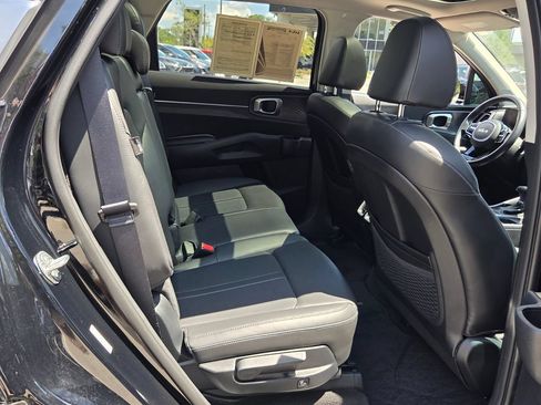 Certified 2024 Kia Sorento S w/ Panoramic Sunroof Package FWD image 20