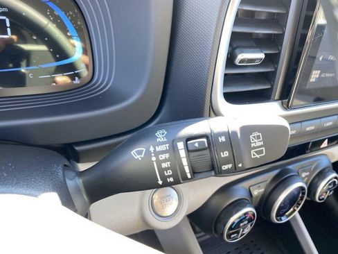 New 2026 Hyundai Venue SEL FWD image 23