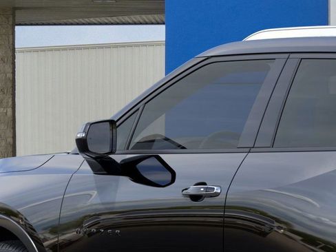 New 2025 Chevrolet Blazer Premier w/ Enhanced Convenience Package image 12