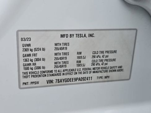 Used 2023 Tesla Model Y Long Range image 34