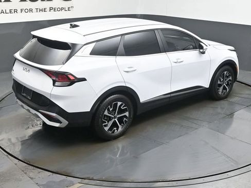 Used 2025 Kia Sportage EX image 40