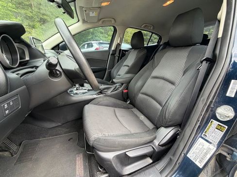 Used 2016 MAZDA MAZDA3 i Sport w/ Preferred Equipment Package FWD image 5