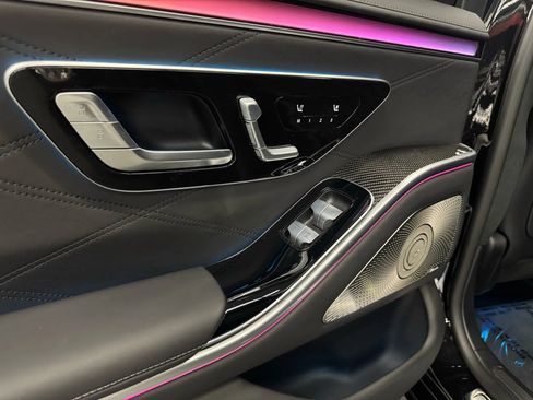 Used 2024 Mercedes-Benz S 63 AMG S w/ Carbon Fiber Exterior Package image 51