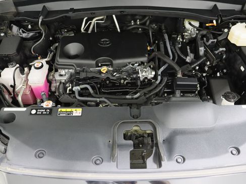 Used 2024 Toyota Grand Highlander XLE image 41