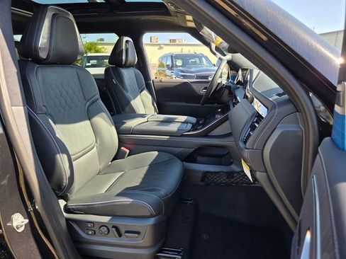 New 2026 INFINITI QX80 Autograph image 23