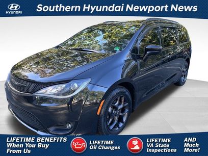 Used 2020 Chrysler Pacifica Touring-L Plus w/ S Appearance Package