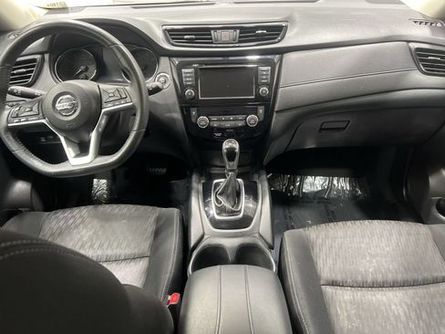 Used 2018 Nissan Rogue SV AWD/4WD image 20
