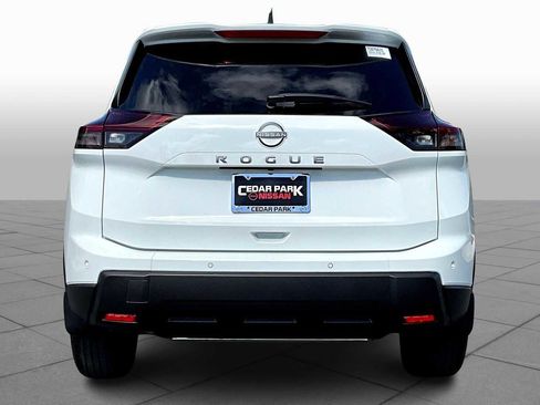 New 2026 Nissan Rogue S image 4