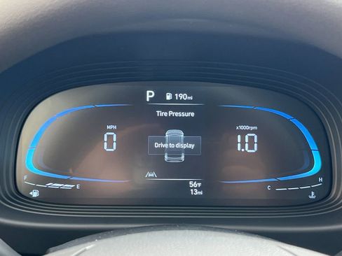 New 2026 Hyundai Venue SE image 21