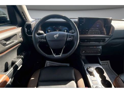 Used 2025 Ford Bronco Sport Outer Banks w/ Outer Banks Tech Package+ image 6