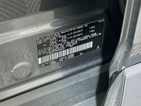 Used 2023 Toyota RAV4 XLE FWD image 17