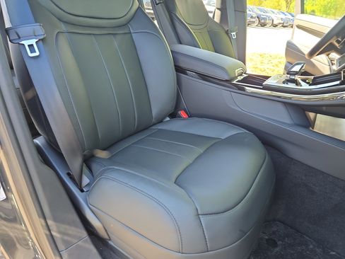 New 2025 Land Rover Range Rover Sport Dynamic SE image 10