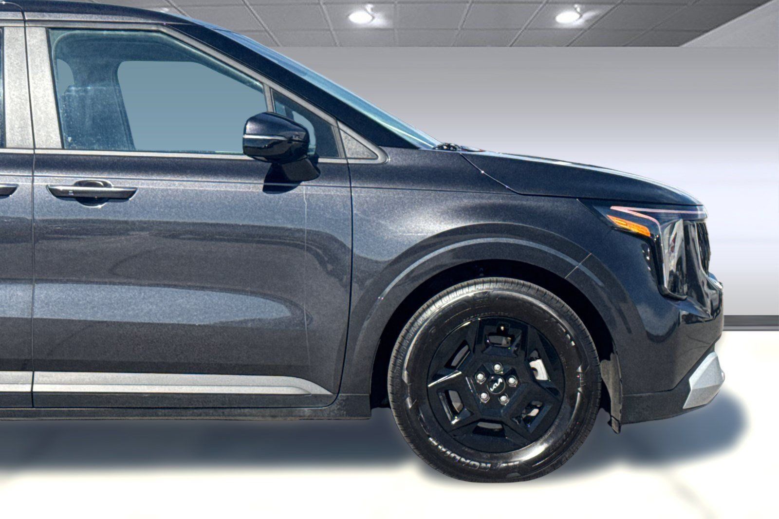 Used 2026 Kia Carnival FWD image 35