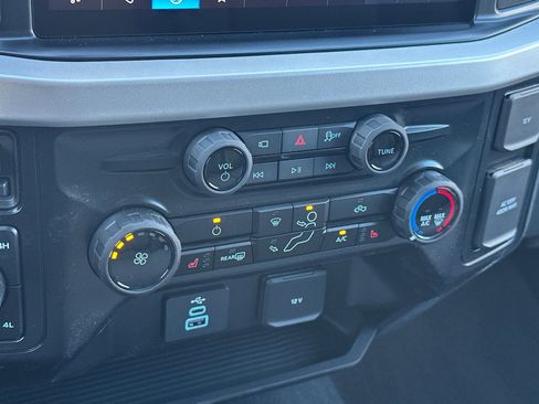 New 2026 Ford F250 XLT w/ XLT Premium Package image 22