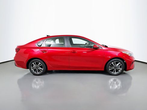 Used 2024 Kia Forte LXS image 3