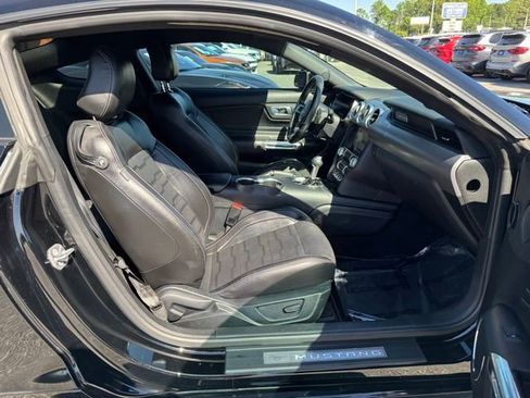 Used 2022 Ford Mustang GT Premium w/ Equipment Group 401A RWD image 9