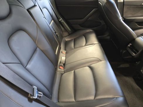 Used 2023 Tesla Model 3 Standard Range RWD image 9