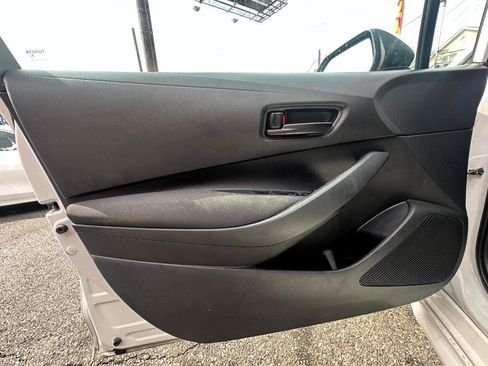 Used 2024 Toyota Corolla LE FWD image 17