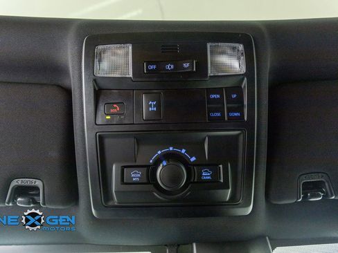 Used 2023 Toyota Tacoma TRD Pro AWD/4WD image 18