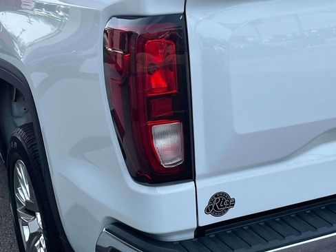 Certified 2021 GMC Sierra 1500 Base image 10