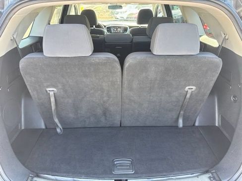 Used 2020 Kia Sorento FWD V6 image 10
