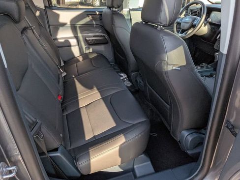 New 2025 Ford Maverick XLT w/ XLT Luxury Package AWD/4WD image 16