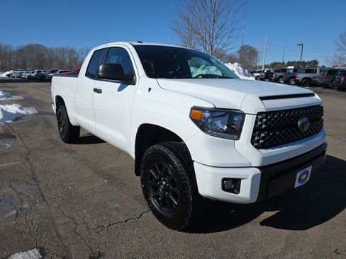 Used 2019 Toyota Tundra SR5 w/ SX Package image 6