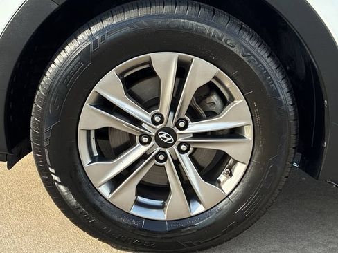 Used 2015 Hyundai Santa Fe Sport FWD image 27