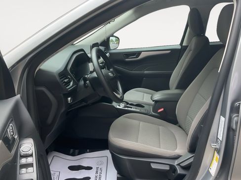 Used 2022 Ford Escape SE FWD image 13