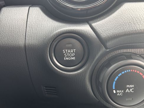 Certified 2025 MAZDA MX-5 Miata Sport image 19