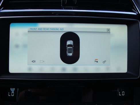Used 2019 Jaguar F-PACE Premium AWD/4WD image 22