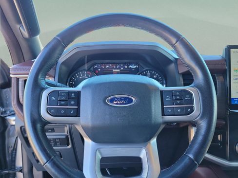 Certified 2024 Ford Expedition Limited image 10