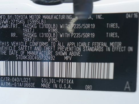 Used 2016 Toyota Sienna SE image 52