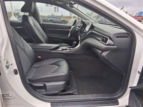 Certified 2023 Toyota Camry SE image 11