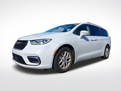 Used 2022 Chrysler Pacifica Touring-L