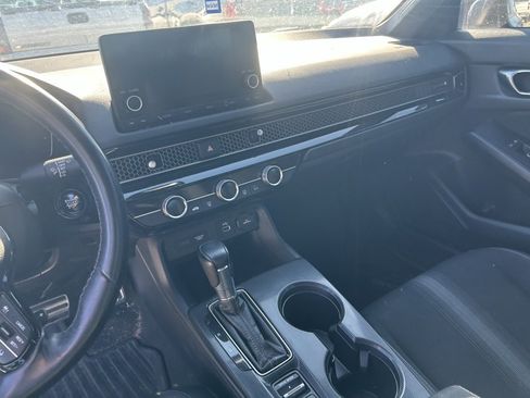 Used 2022 Honda Civic Sport image 6