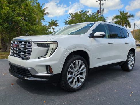 Used 2024 GMC Acadia Denali w/ Super Cruise Package image 8