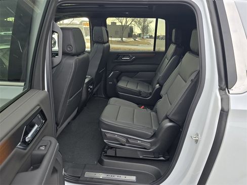 New 2026 GMC Yukon XL Denali w/ Sun & Power Step Package image 26