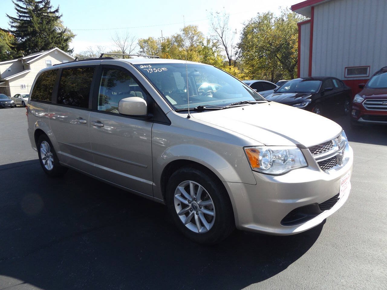 Used 2015 Dodge Grand Caravan SXT FWD image 5