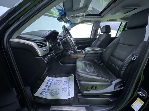 Used 2019 GMC Yukon XL Denali w/ Denali Ultimate Package image 17