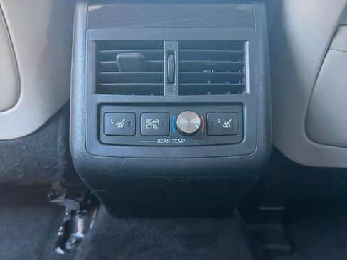 Used 2015 Toyota Avalon Limited image 10