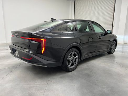 Used 2025 Kia K4 FWD image 7